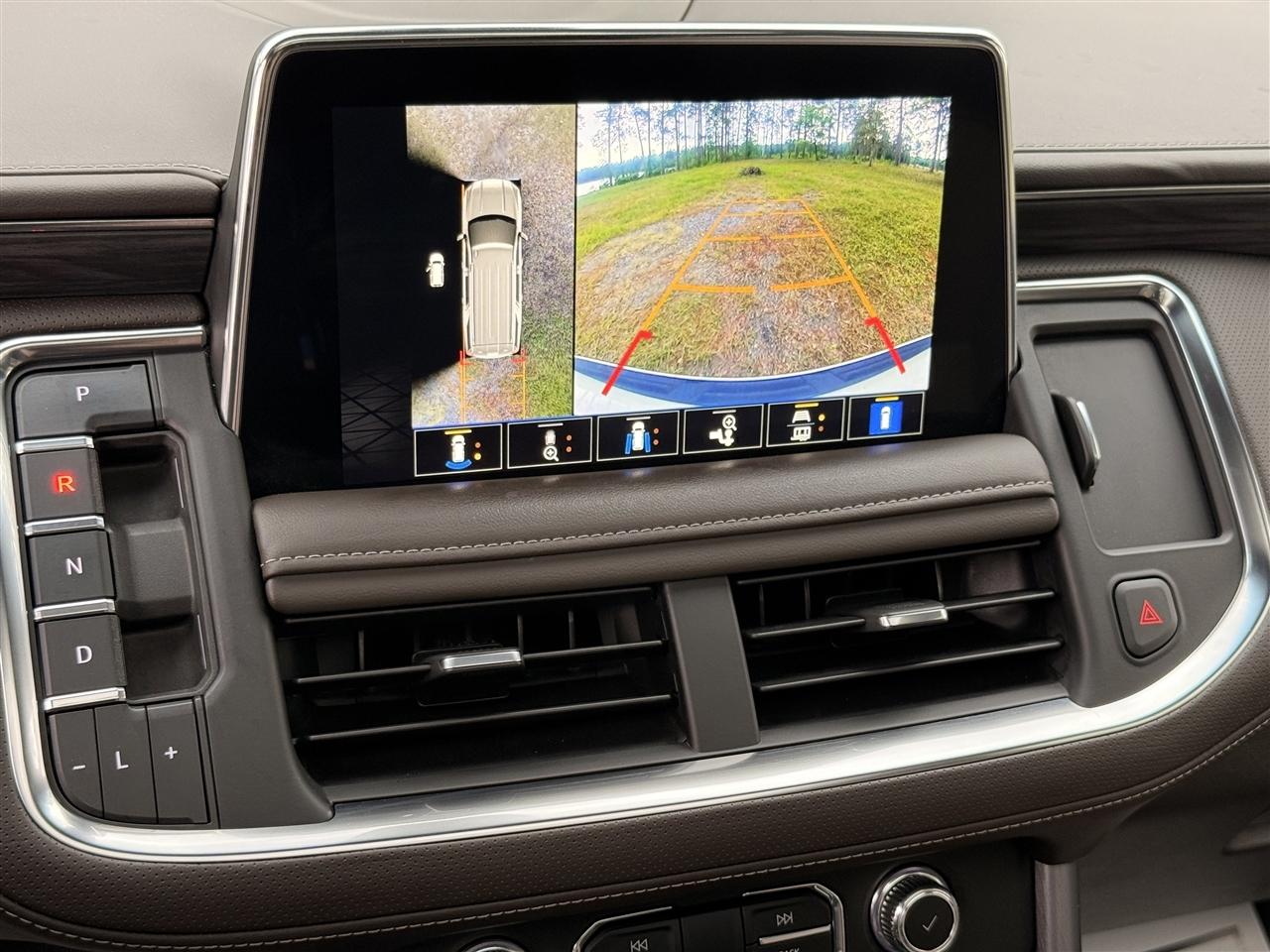 GMC Yukon XL 4WD 4dr SLT 2022