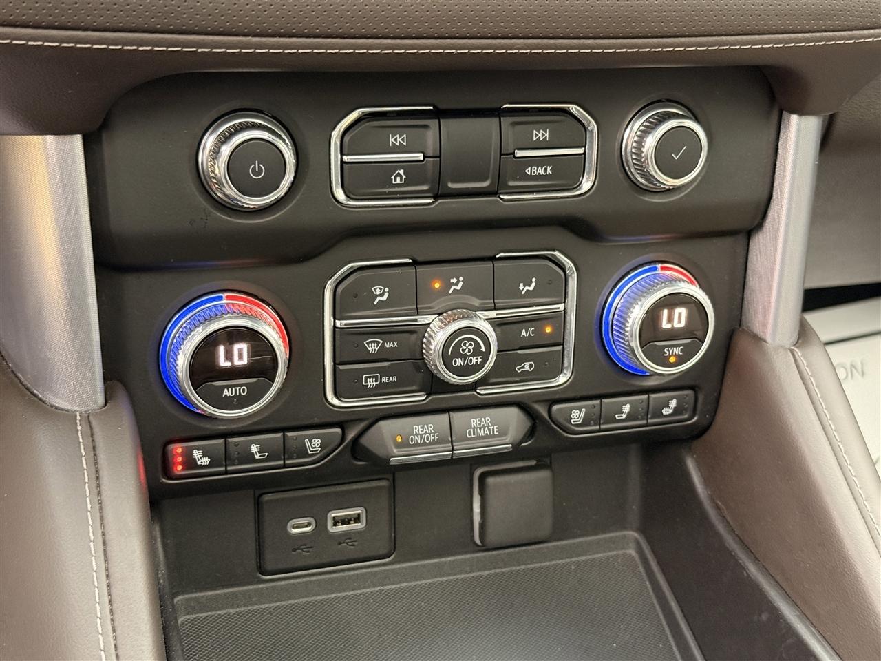 GMC Yukon XL 4WD 4dr SLT 2022