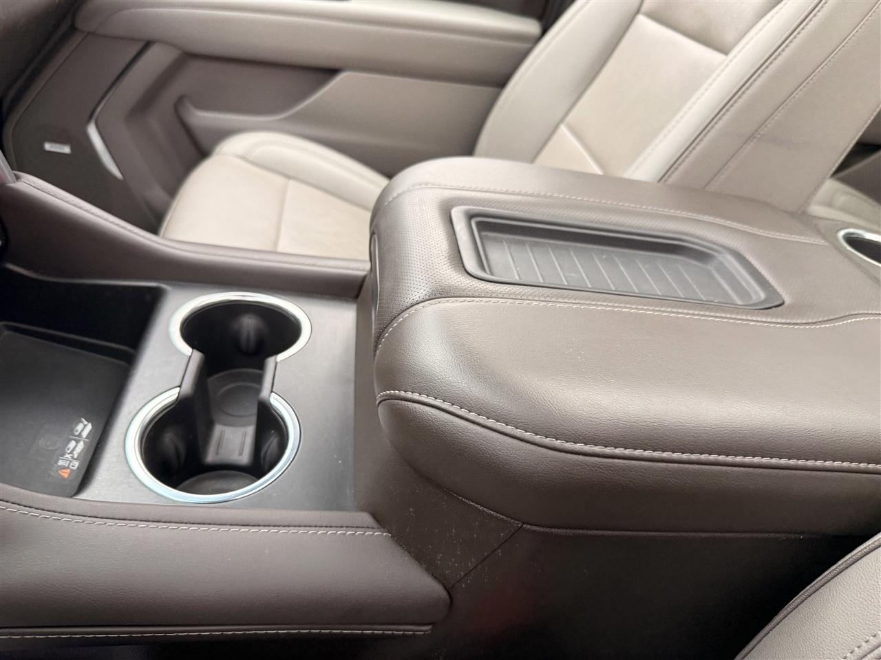 GMC Yukon XL 4WD 4dr SLT 2022