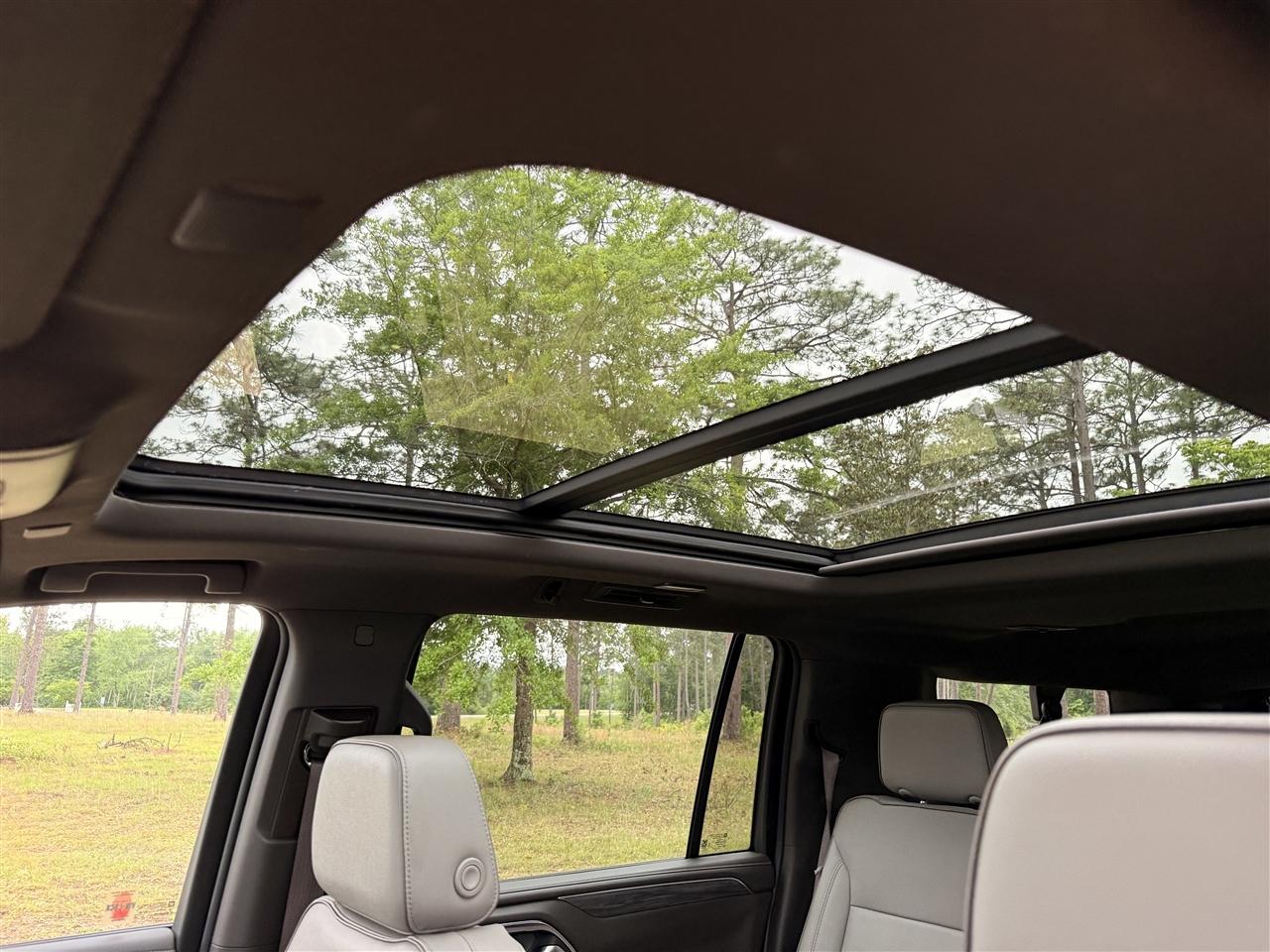 GMC Yukon XL 4WD 4dr SLT 2022