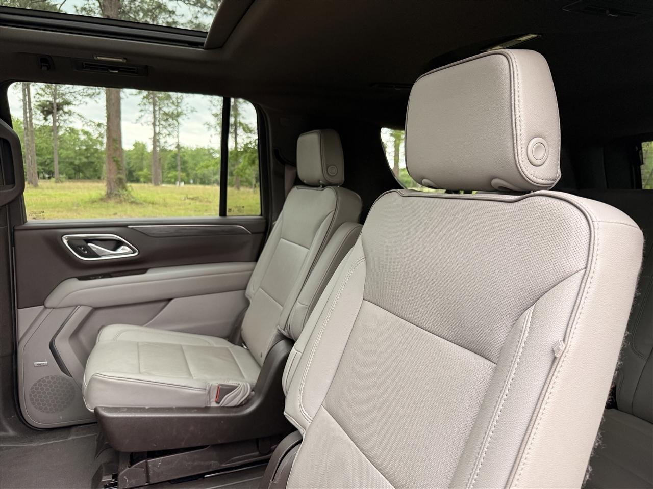 GMC Yukon XL 4WD 4dr SLT 2022