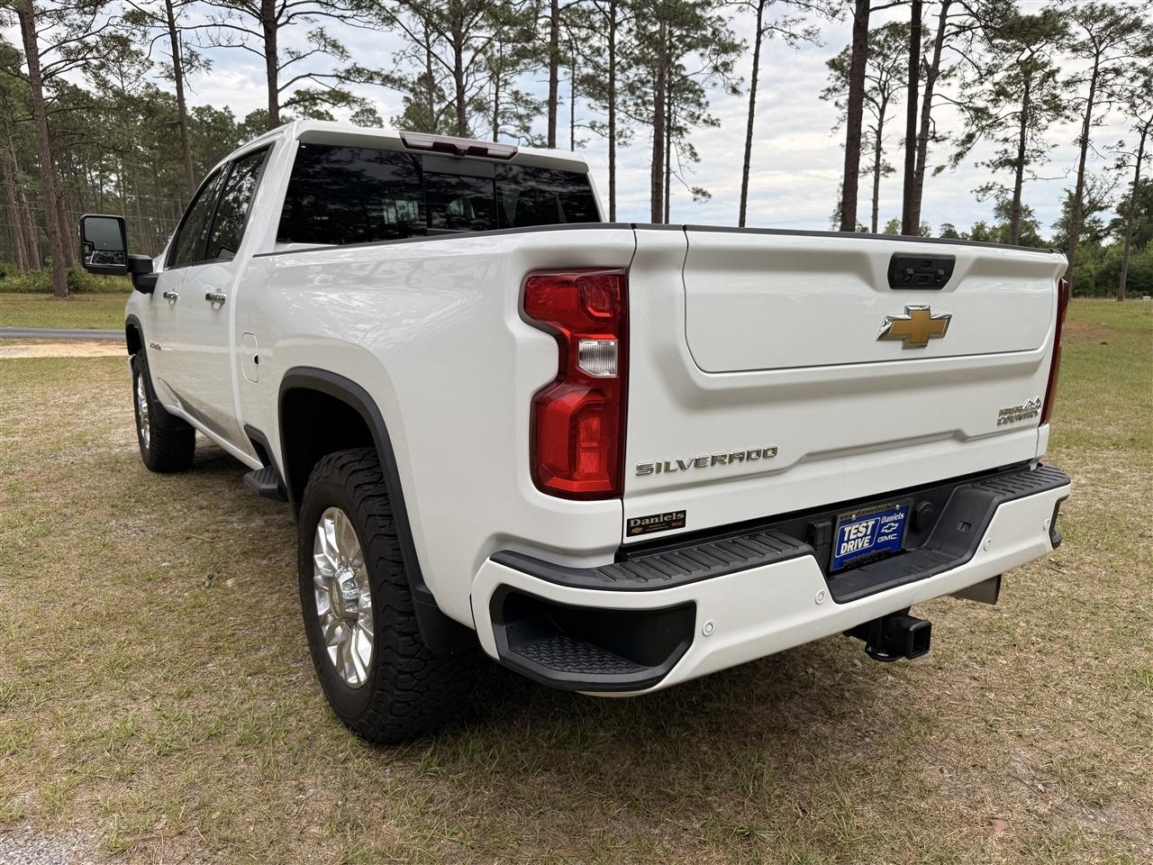Chevrolet Silverado 2500HD 4WD Crew Cab 159" High Country 2022