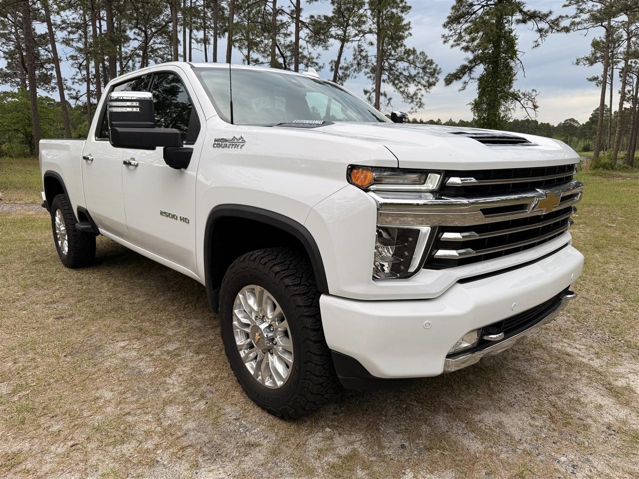 Chevrolet Silverado 2500HD 4WD Crew Cab 159" High Country 2022