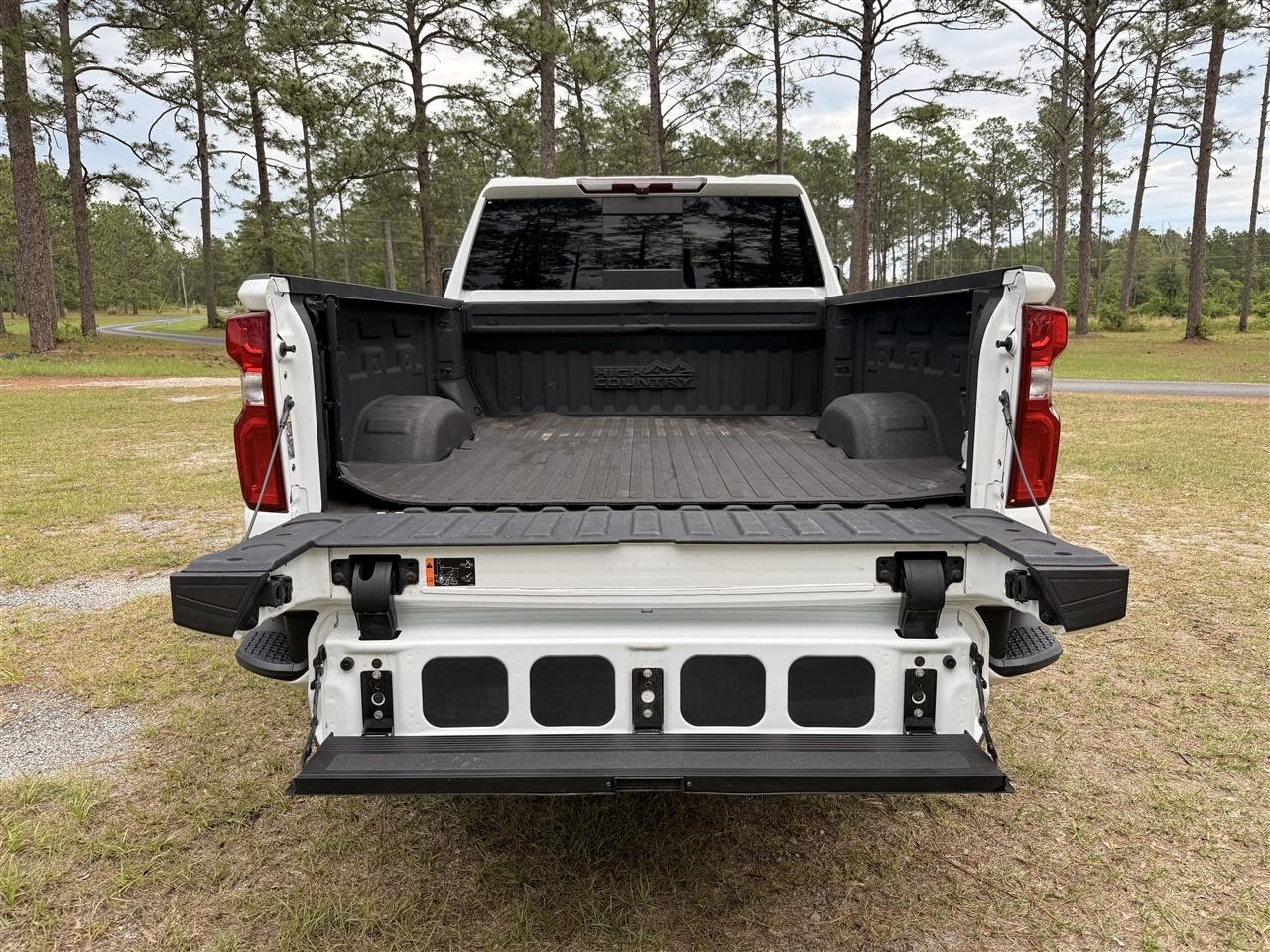 Chevrolet Silverado 2500HD 4WD Crew Cab 159" High Country 2022