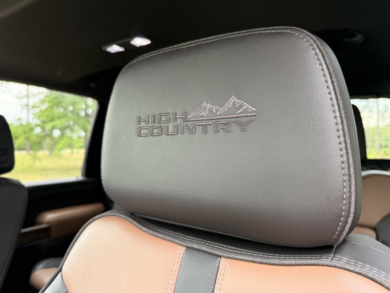 Chevrolet Silverado 2500HD 4WD Crew Cab 159" High Country 2022