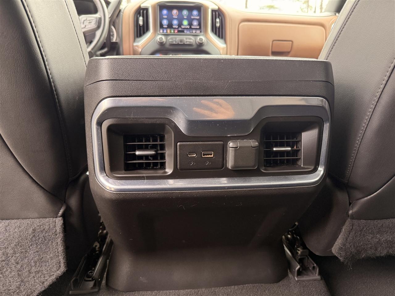 Chevrolet Silverado 2500HD 4WD Crew Cab 159" High Country 2022