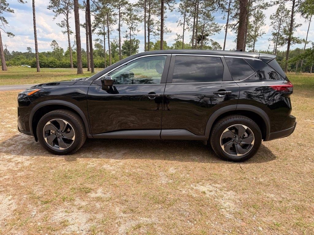 Nissan Rogue FWD SV 2024