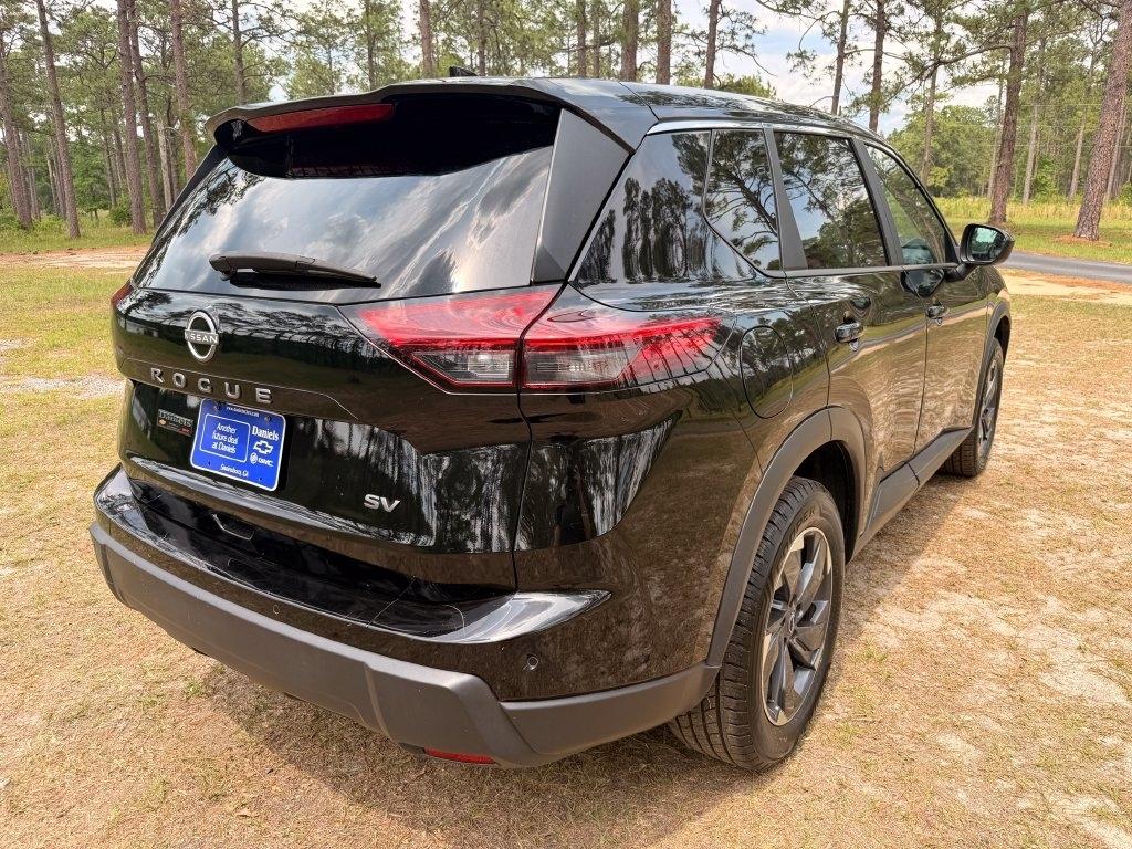 Nissan Rogue FWD SV 2024