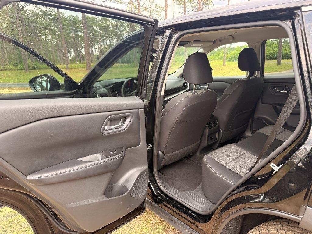 Nissan Rogue FWD SV 2024