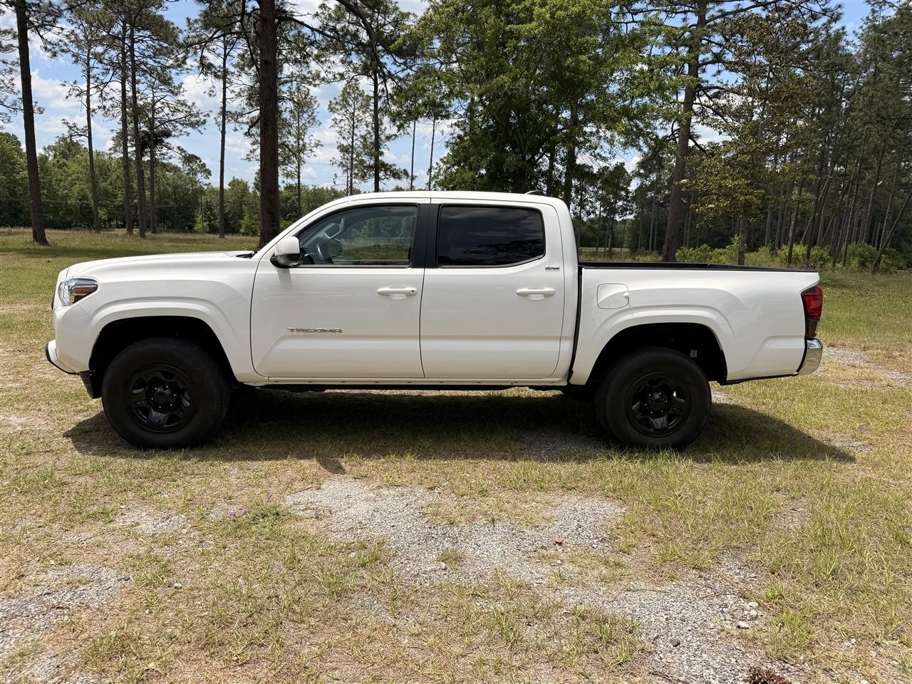 Toyota Tacoma 2WD SR5 Double Cab 5' Bed I4 AT (Natl) 2023