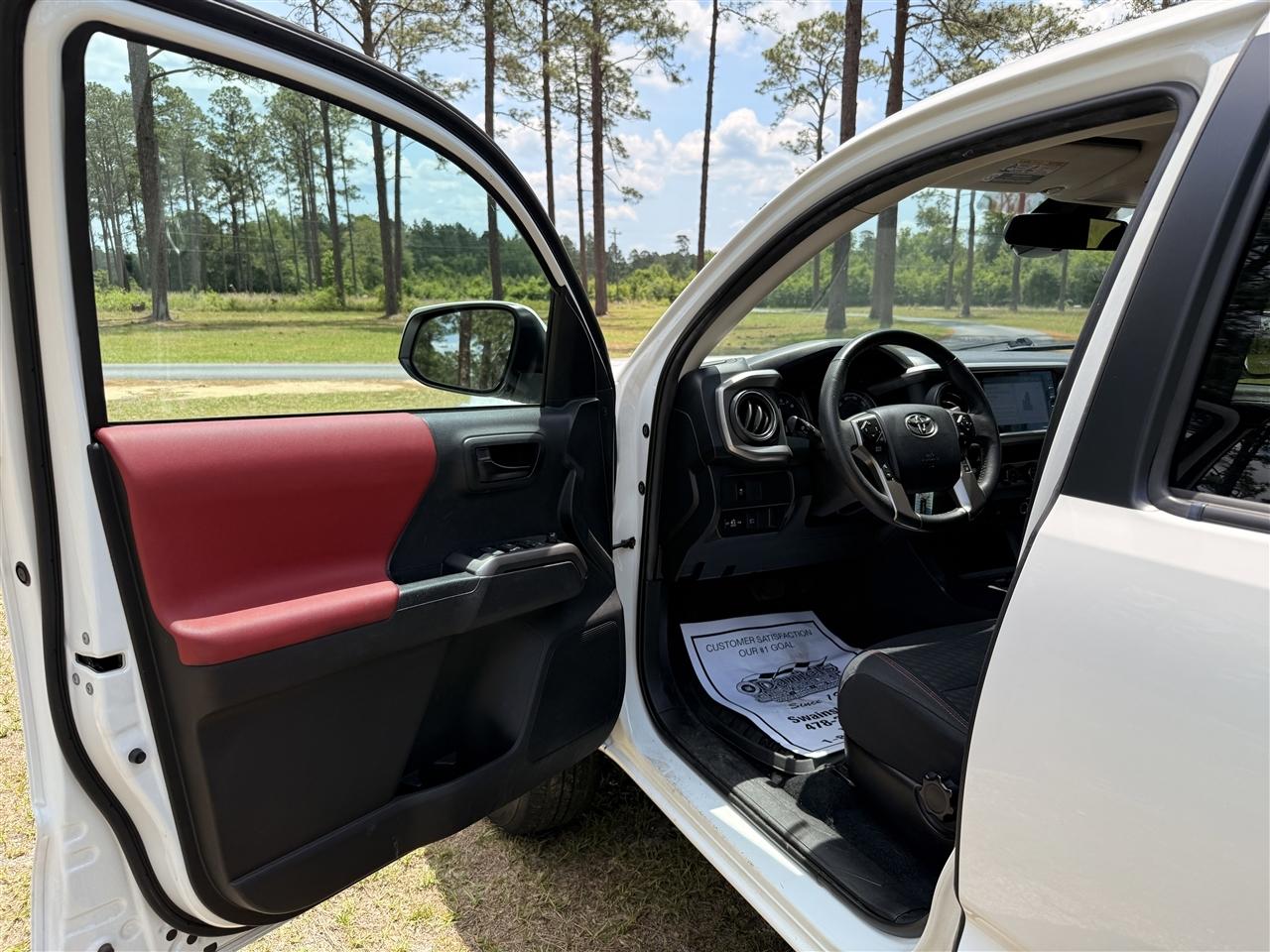 Toyota Tacoma 2WD SR5 Double Cab 5' Bed I4 AT (Natl) 2023