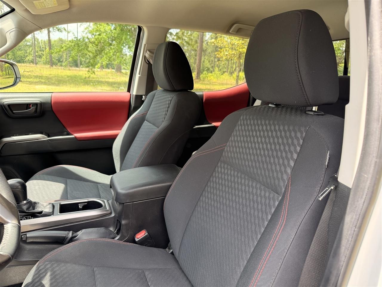Toyota Tacoma 2WD SR5 Double Cab 5' Bed I4 AT (Natl) 2023