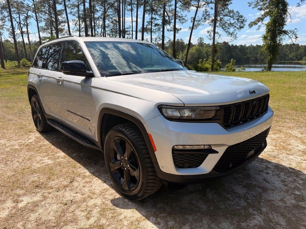 Jeep Grand Cherokee Limited 4x4 2024