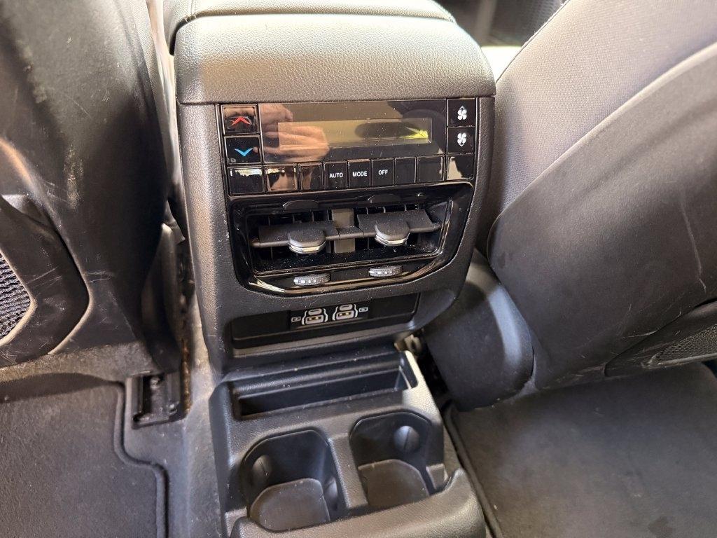 Jeep Grand Cherokee L Laredo 4x4 2023