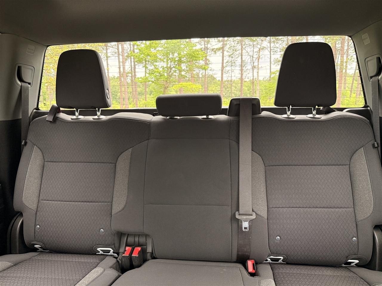 GMC Sierra 1500 4WD Crew Cab 147" SLE 2023