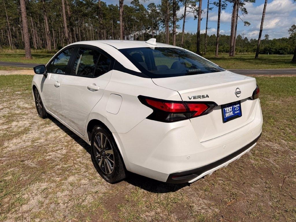 Nissan Versa SV CVT 2024