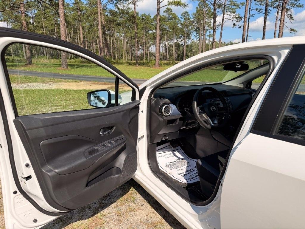 Nissan Versa SV CVT 2024