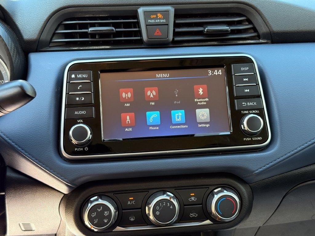Nissan Versa SV CVT 2024