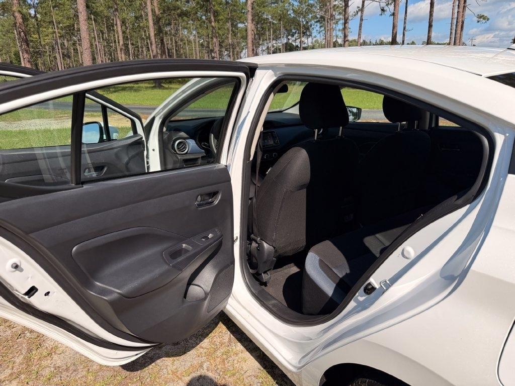 Nissan Versa SV CVT 2024
