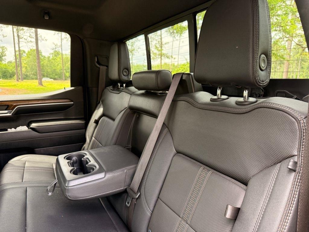 Chevrolet Silverado 1500 4WD Crew Cab 147" High Country 2023