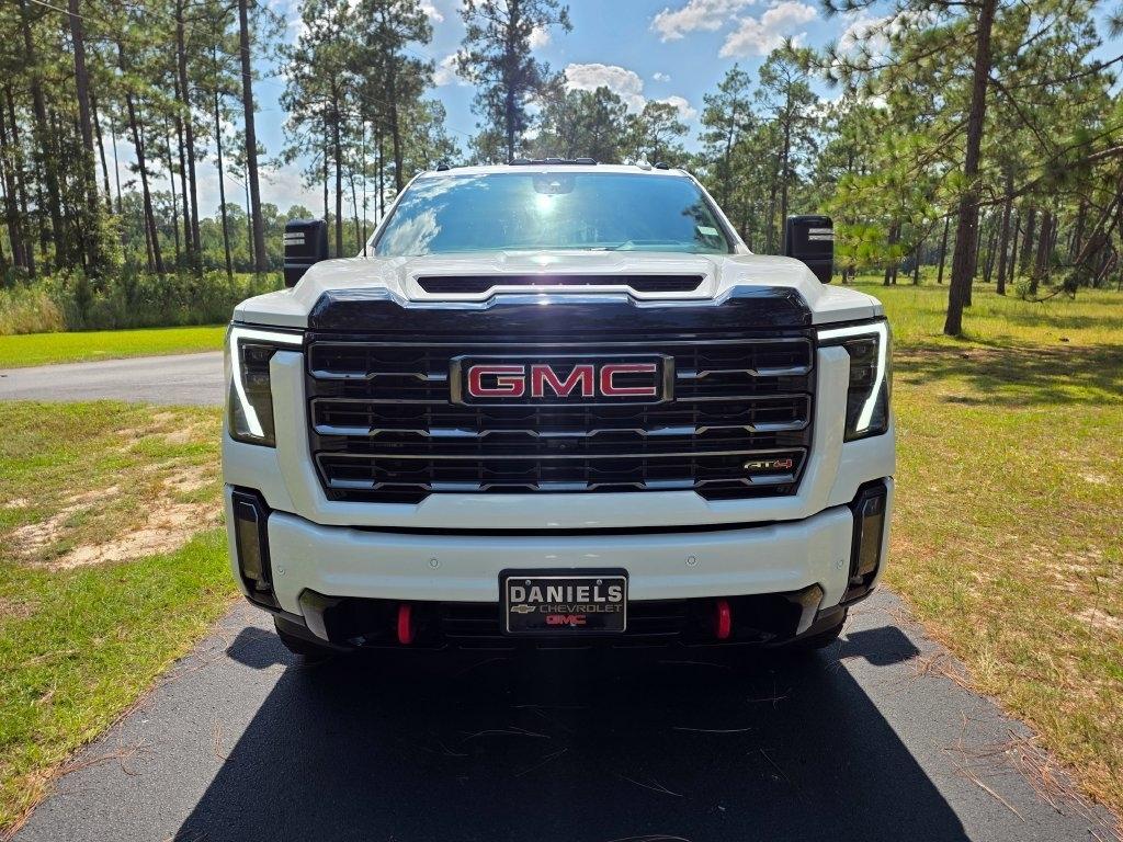 GMC Sierra 2500HD 4WD Crew Cab 159" AT4 2024