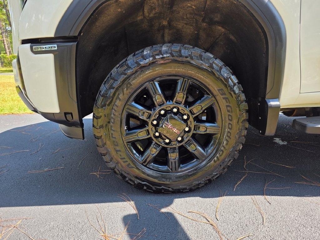 GMC Sierra 2500HD 4WD Crew Cab 159" AT4 2024