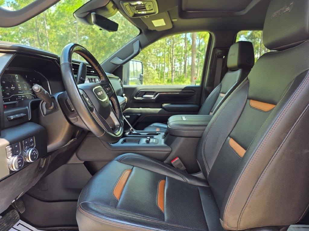 GMC Sierra 2500HD 4WD Crew Cab 159" AT4 2024