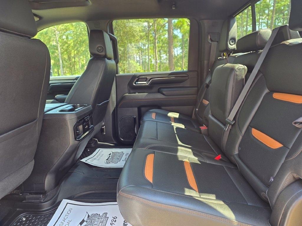 GMC Sierra 2500HD 4WD Crew Cab 159" AT4 2024