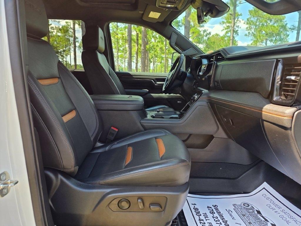 GMC Sierra 2500HD 4WD Crew Cab 159" AT4 2024