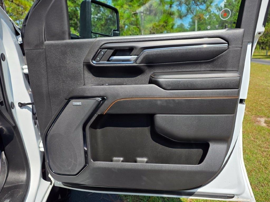 GMC Sierra 2500HD 4WD Crew Cab 159" AT4 2024