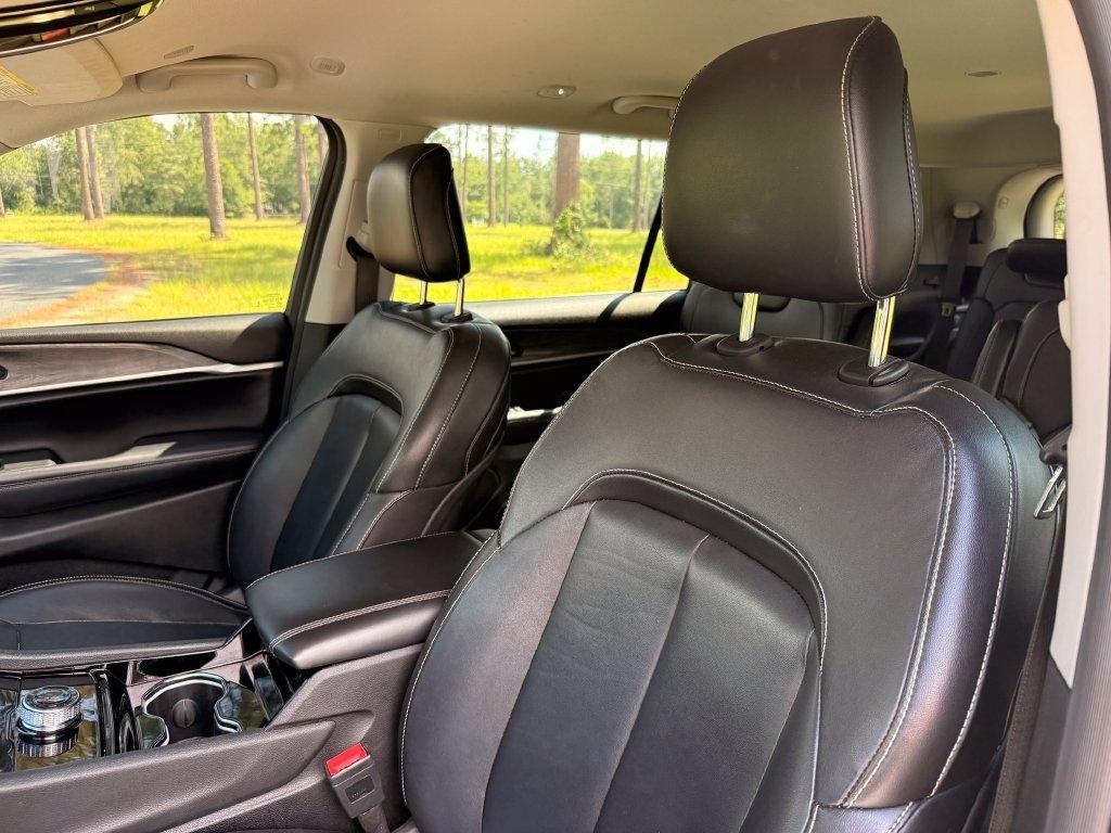 Jeep Grand Cherokee L Limited 4x2 2023