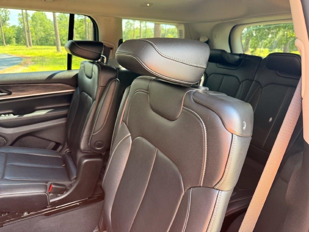 Jeep Grand Cherokee L Limited 4x2 2023