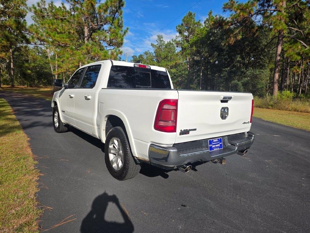 RAM 1500 Laramie 4x4 Crew Cab 5'7" Box 2022