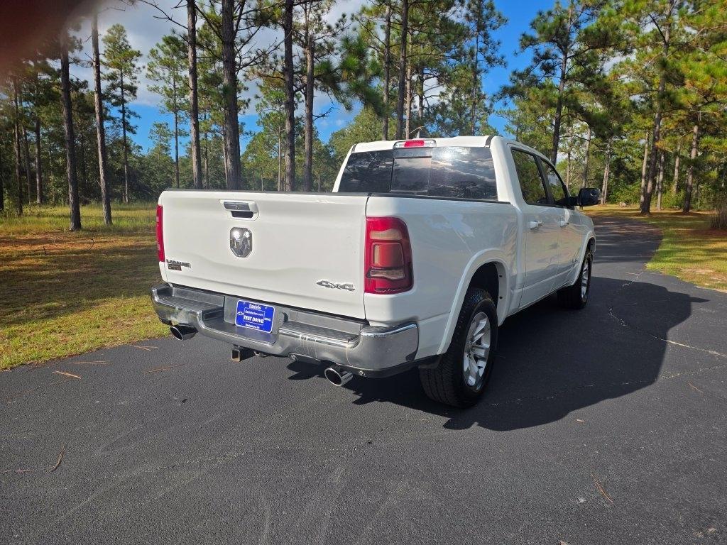 RAM 1500 Laramie 4x4 Crew Cab 5'7" Box 2022