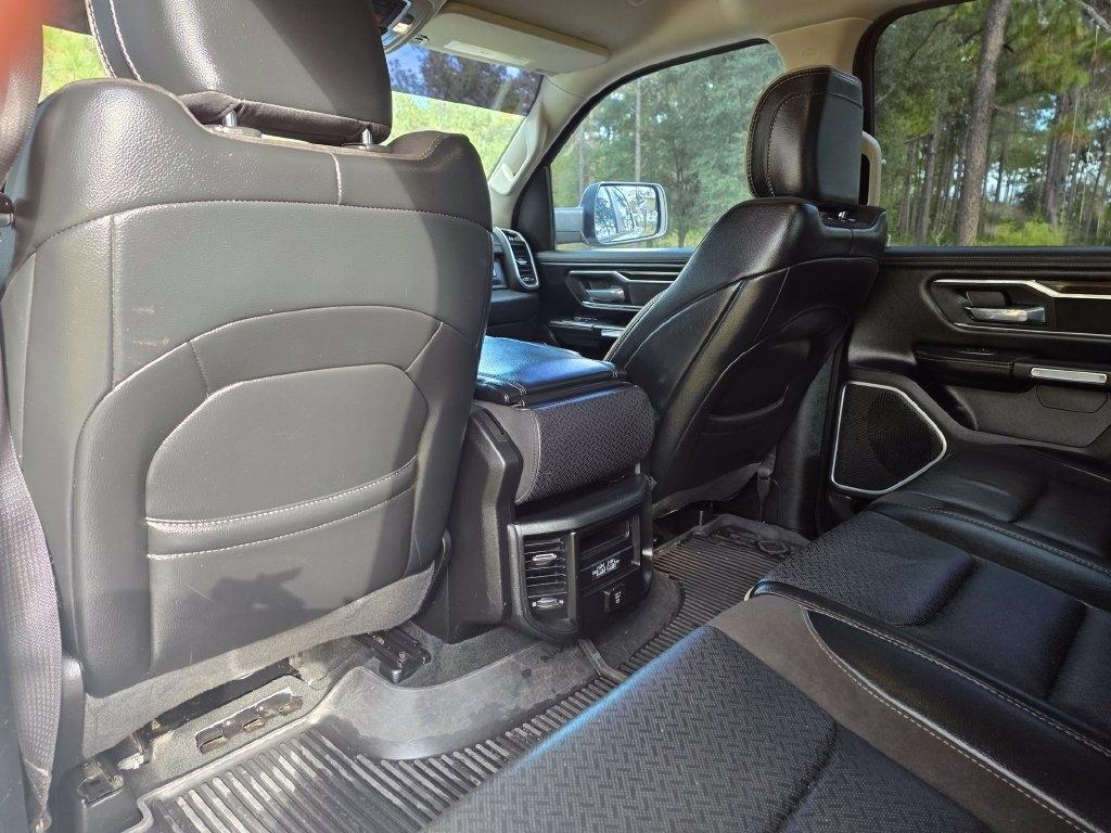 RAM 1500 Laramie 4x4 Crew Cab 5'7" Box 2022