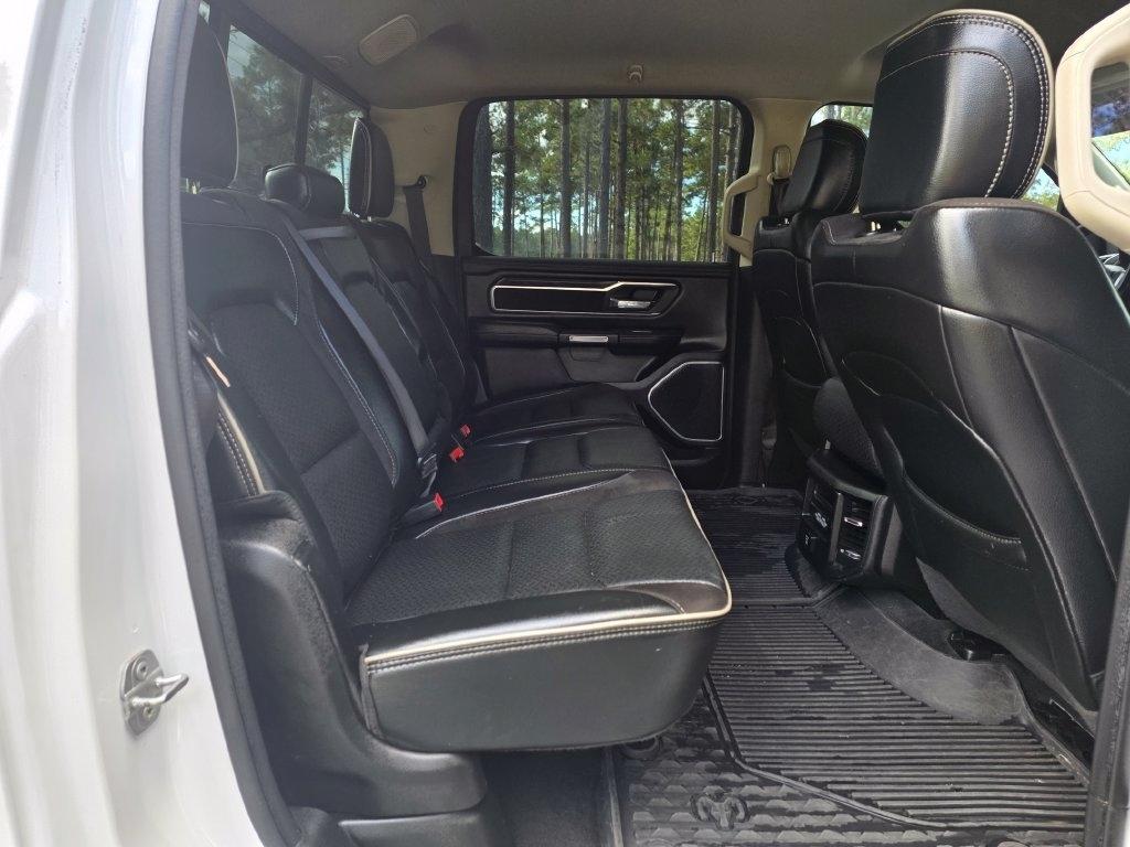 RAM 1500 Laramie 4x4 Crew Cab 5'7" Box 2022