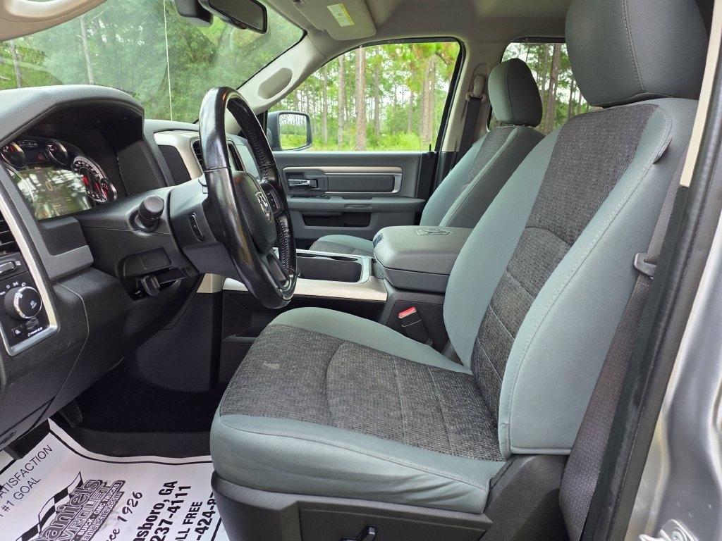 RAM 1500 Classic Warlock 4x4 Crew Cab 5'7" Box 2019