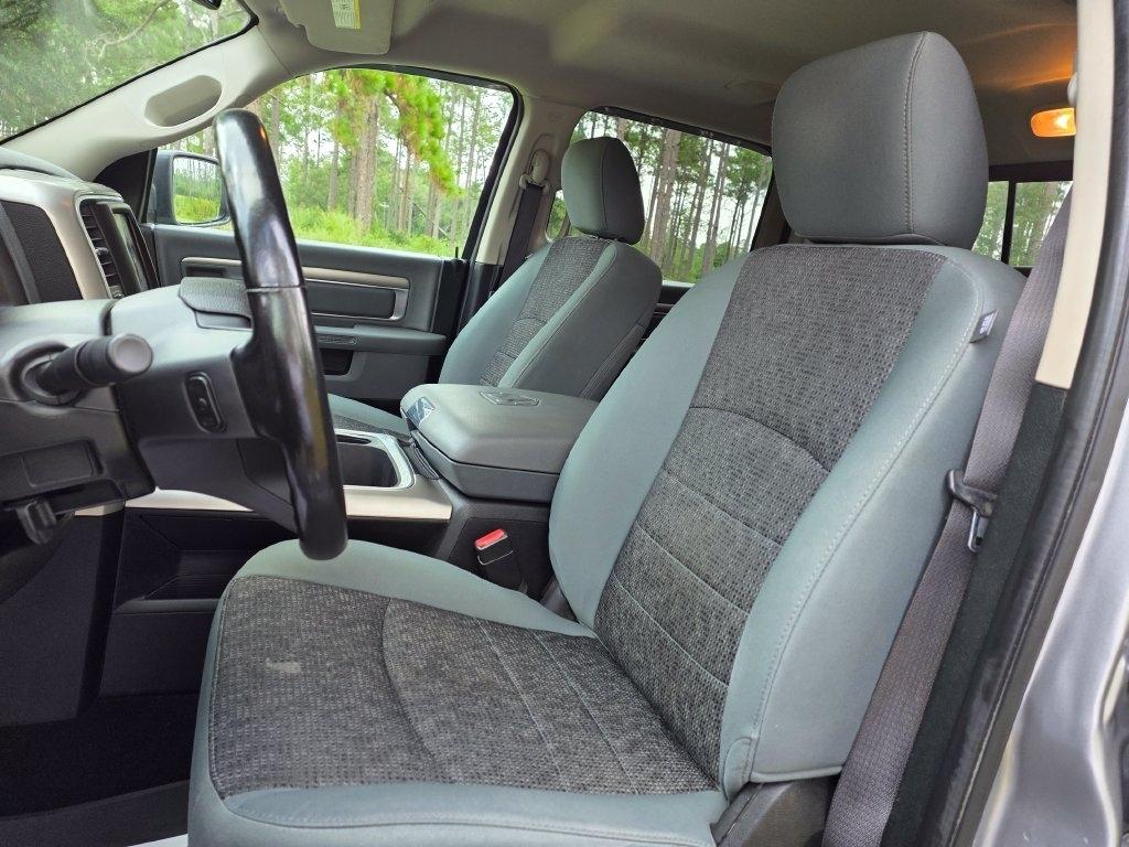 RAM 1500 Classic Warlock 4x4 Crew Cab 5'7" Box 2019