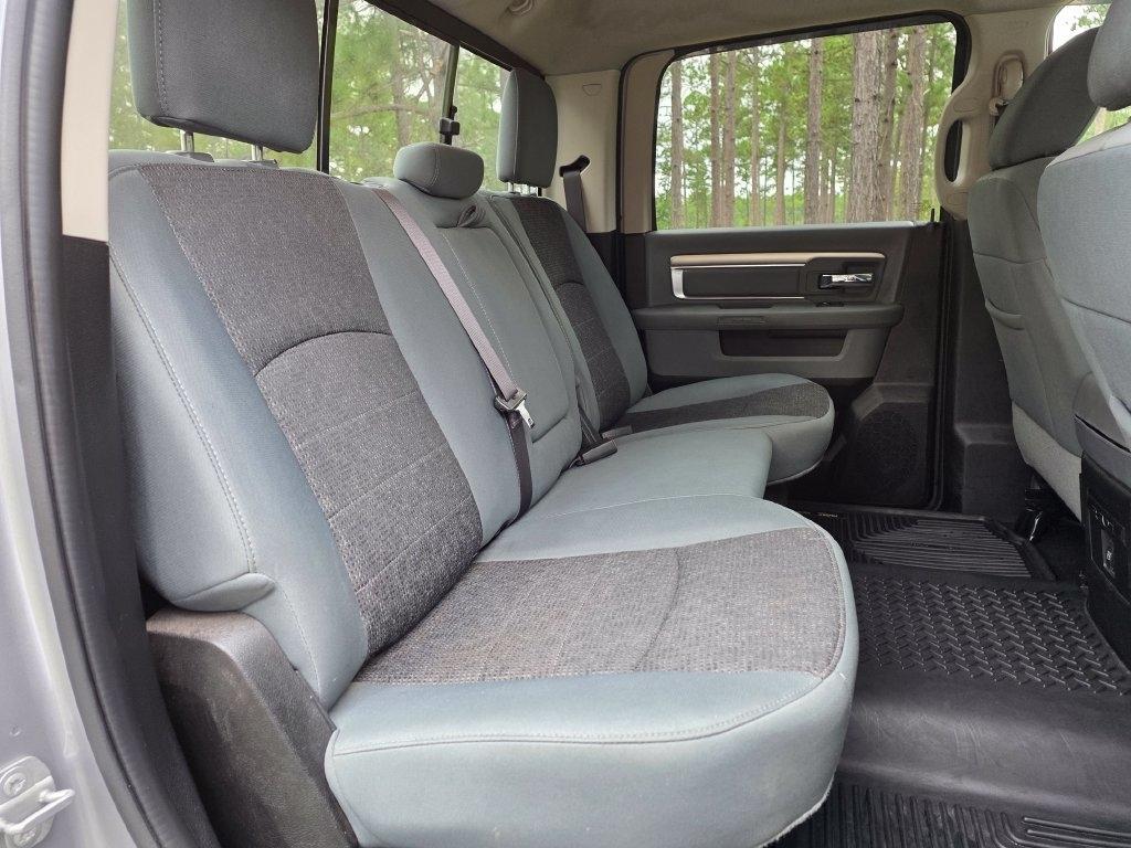 RAM 1500 Classic Warlock 4x4 Crew Cab 5'7" Box 2019