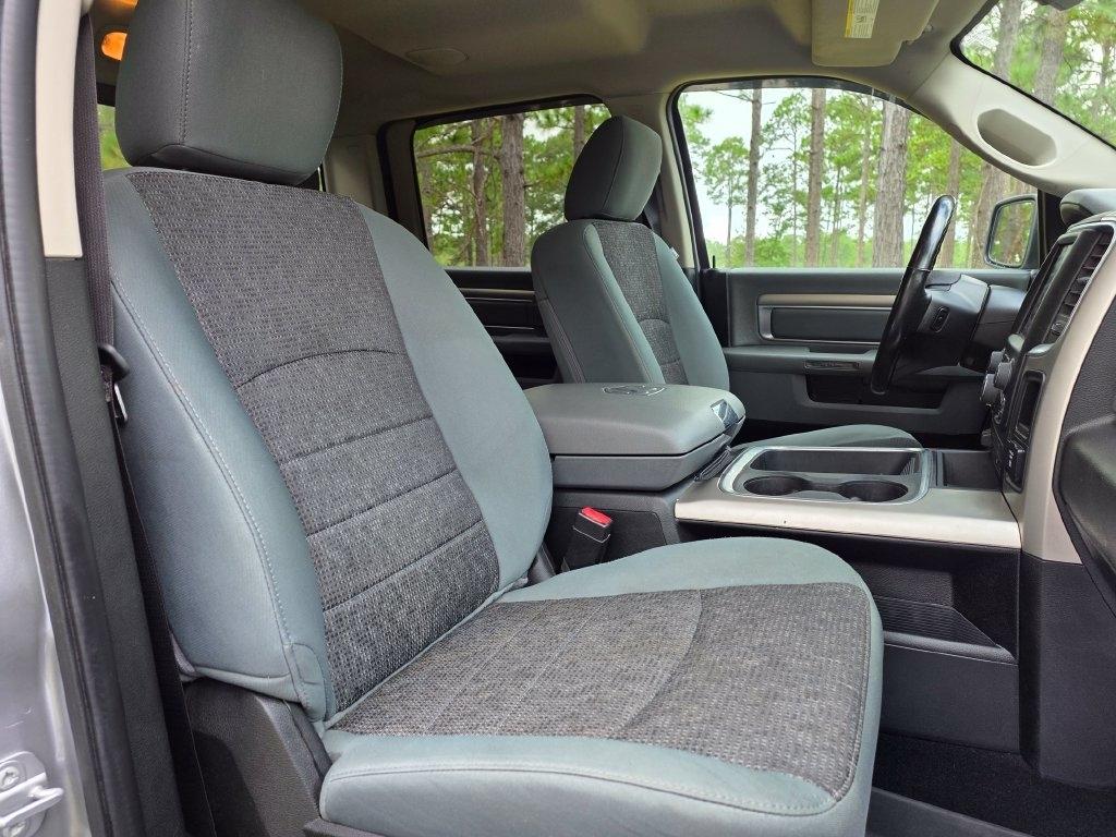 RAM 1500 Classic Warlock 4x4 Crew Cab 5'7" Box 2019