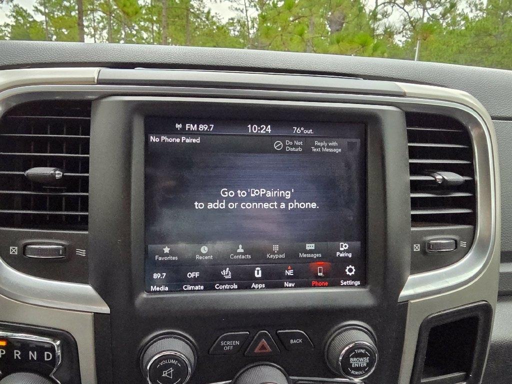 RAM 1500 Classic Warlock 4x4 Crew Cab 5'7" Box 2019