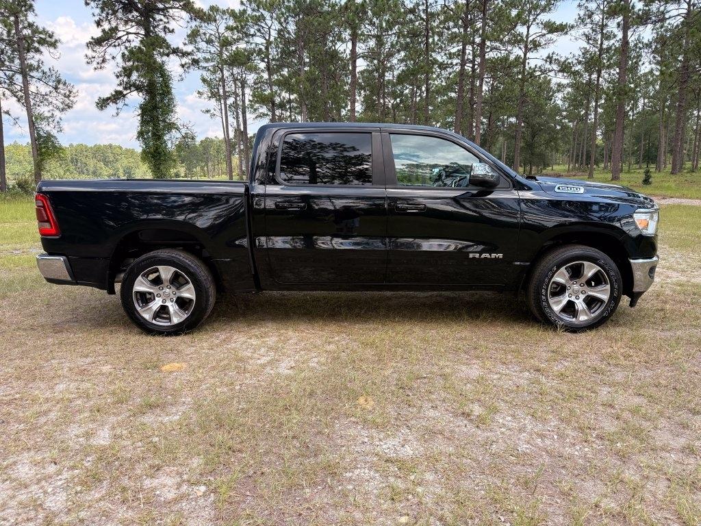 RAM 1500 Laramie 4x2 Crew Cab 5'7" Box 2024
