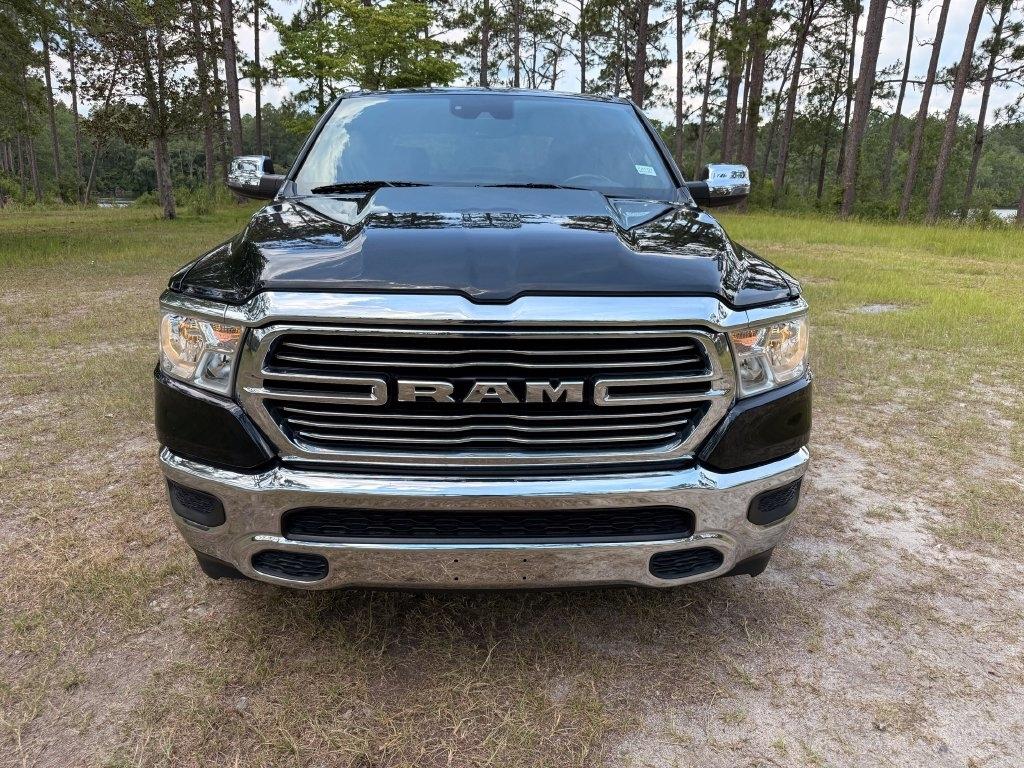 RAM 1500 Laramie 4x2 Crew Cab 5'7" Box 2024