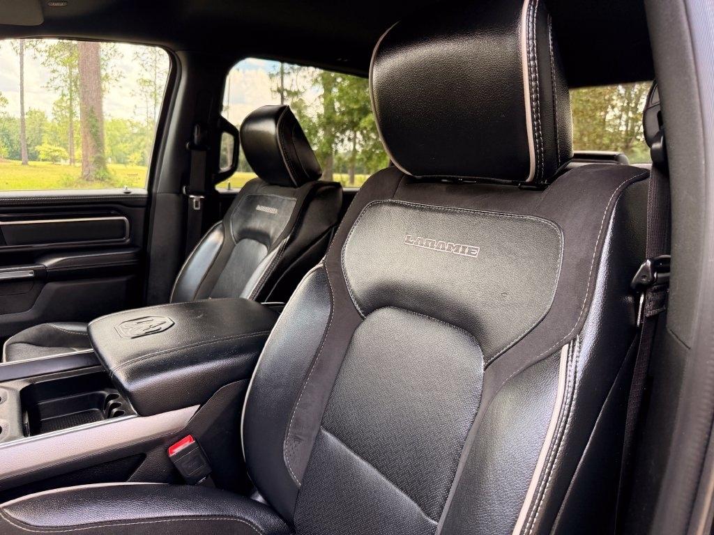 RAM 1500 Laramie 4x2 Crew Cab 5'7" Box 2024