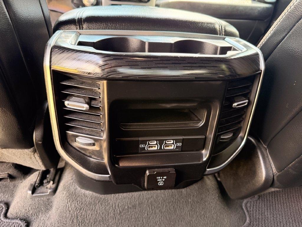RAM 1500 Laramie 4x2 Crew Cab 5'7" Box 2024