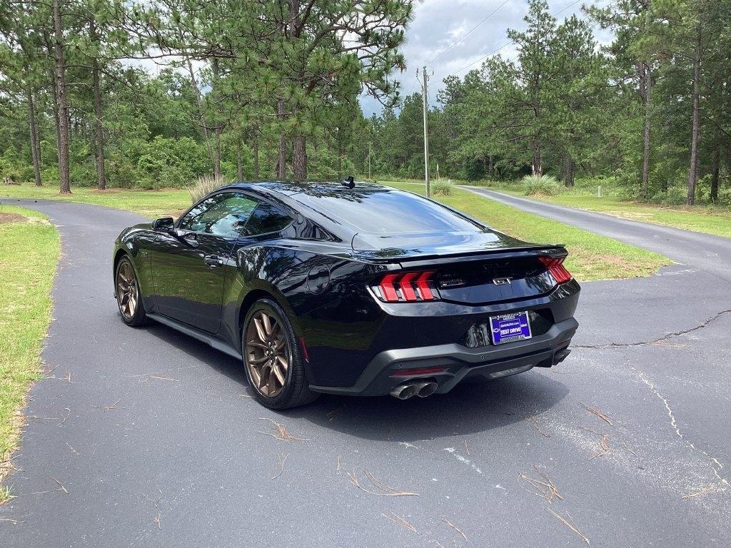 Ford Mustang GT Fastback 2024