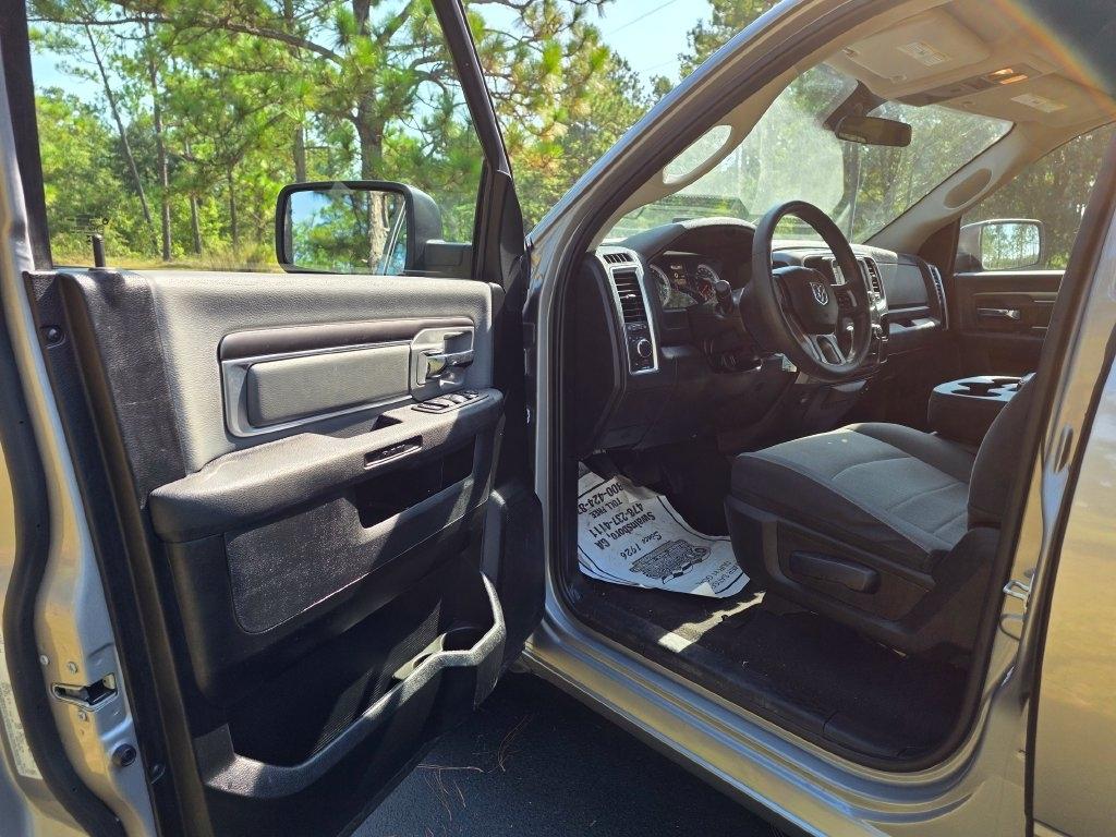 RAM 1500 Classic SLT 4x4 Quad Cab 6'4" Box 2024