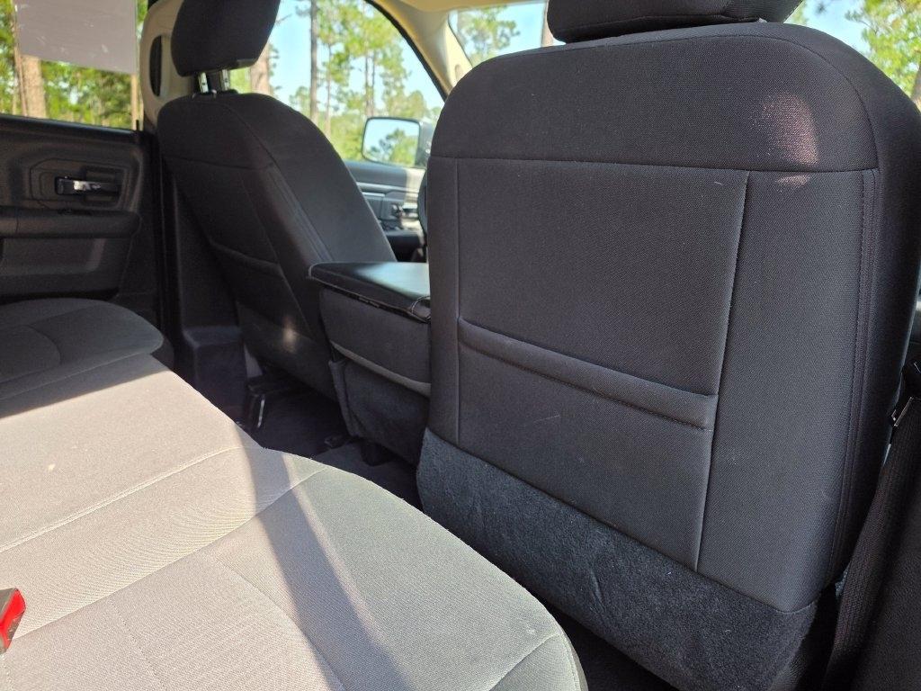 RAM 1500 Classic SLT 4x4 Quad Cab 6'4" Box 2024