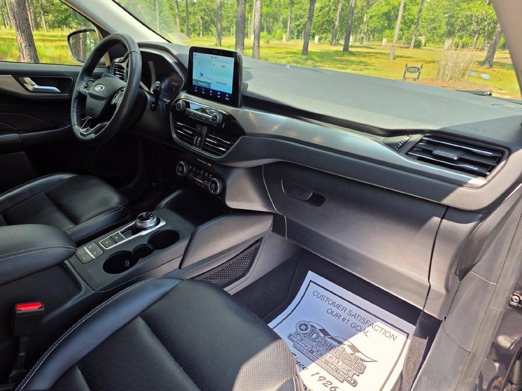 Ford Escape Titanium AWD 2021