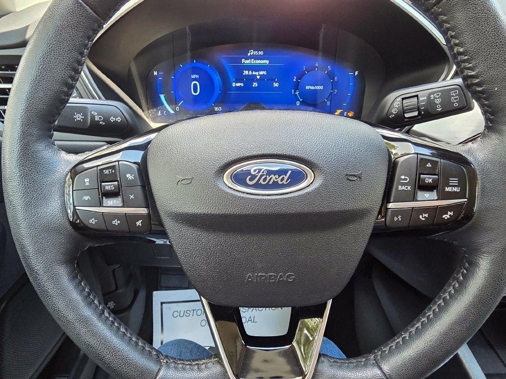 Ford Escape Titanium AWD 2021